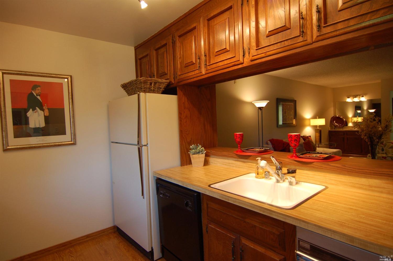 896 Marina Dr, Napa, CA 94559 photo 15