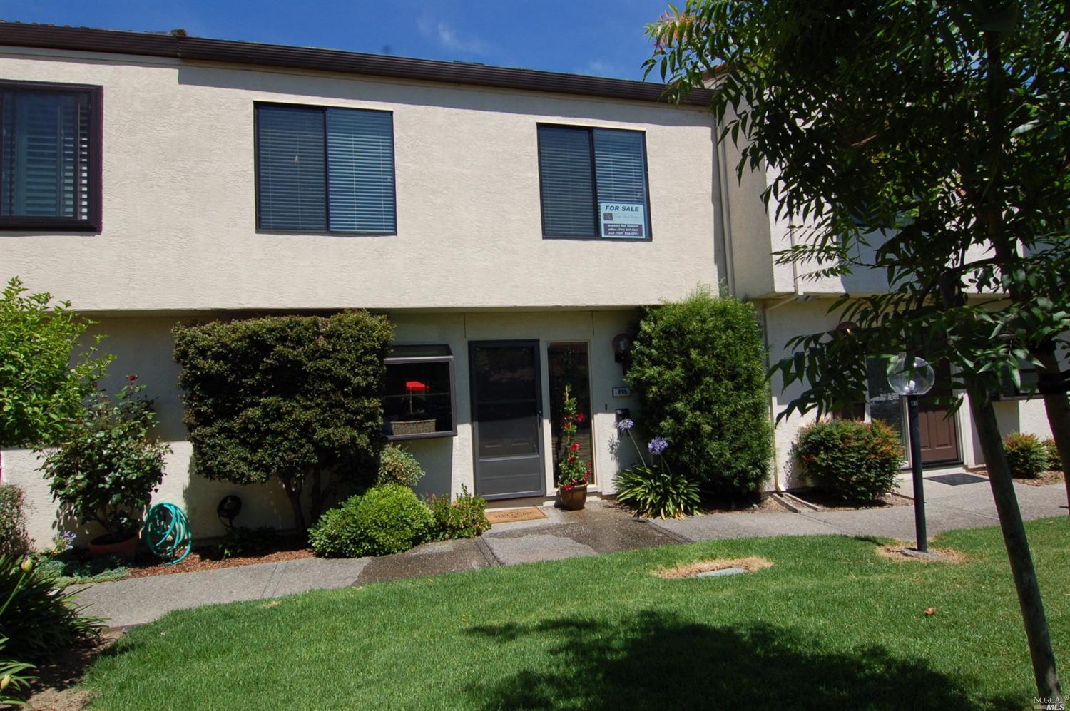 896 Marina Dr, Napa, CA 94559 photo 37