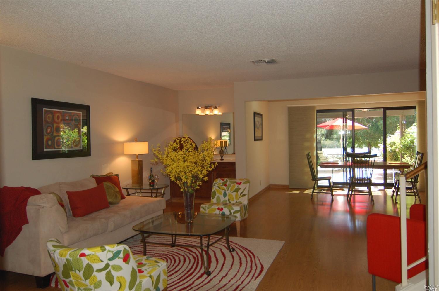 896 Marina Dr, Napa, CA 94559 photo 8