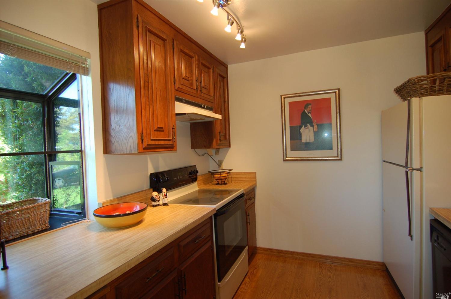 896 Marina Dr, Napa, CA 94559 photo 14