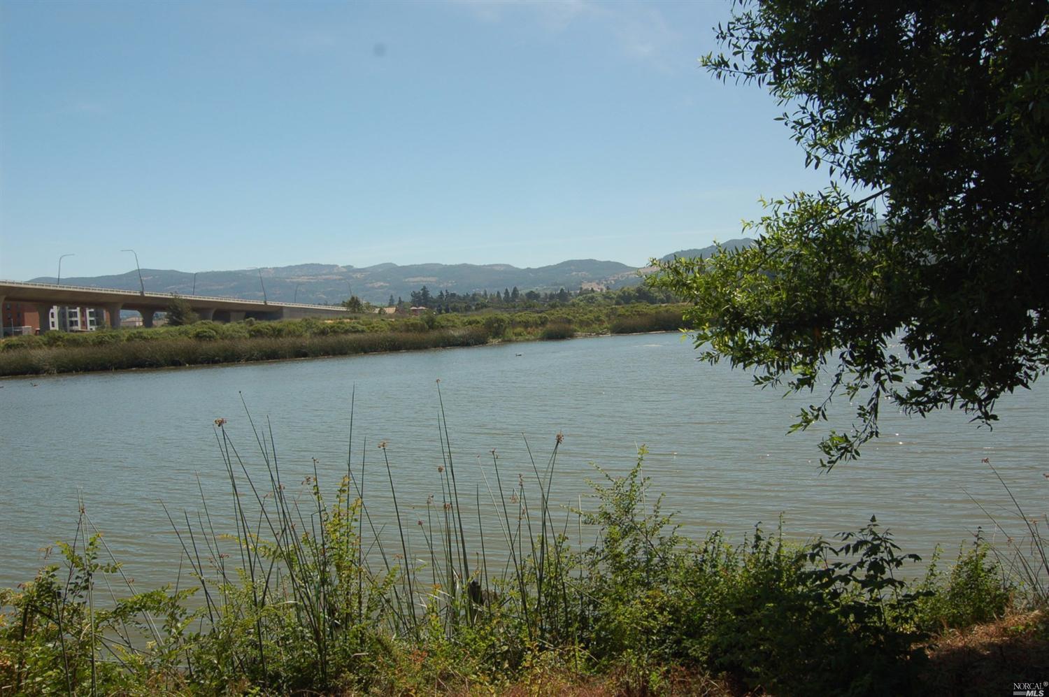 896 Marina Dr, Napa, CA 94559 photo 7