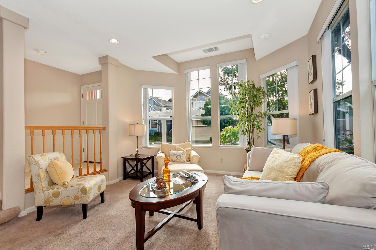 24 Cliff Walk Dr, Vallejo, CA 94591 photo 4