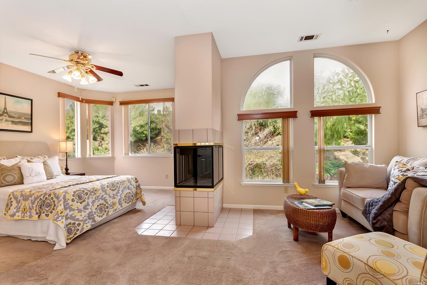 24 Cliff Walk Dr, Vallejo, CA 94591 photo 20