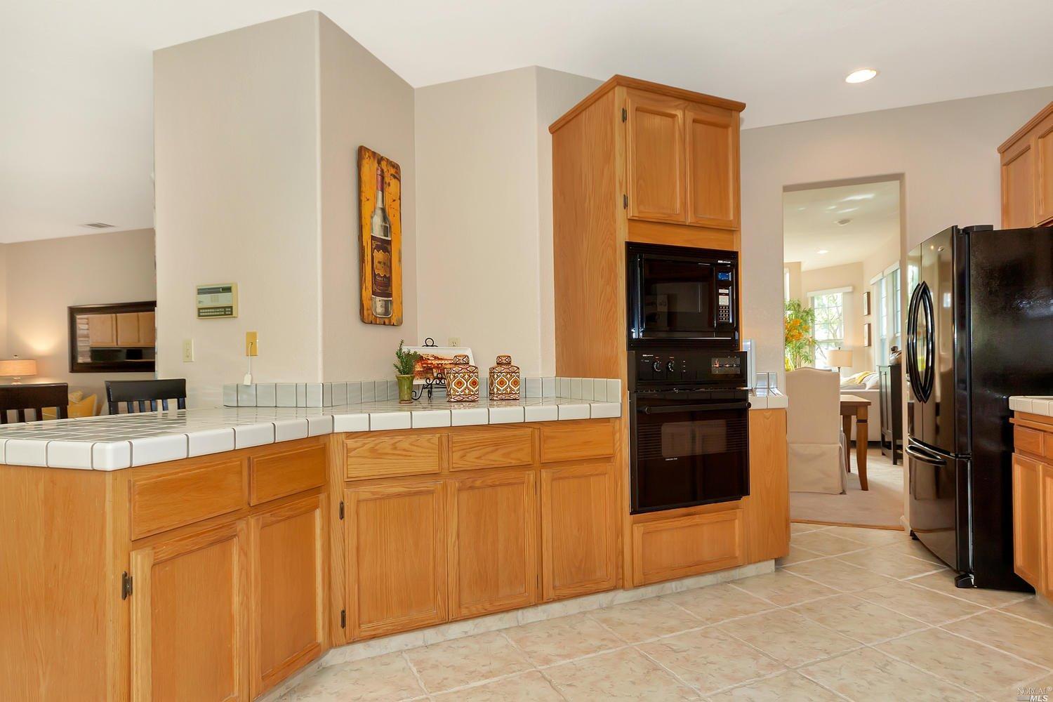 24 Cliff Walk Dr, Vallejo, CA 94591 photo 10