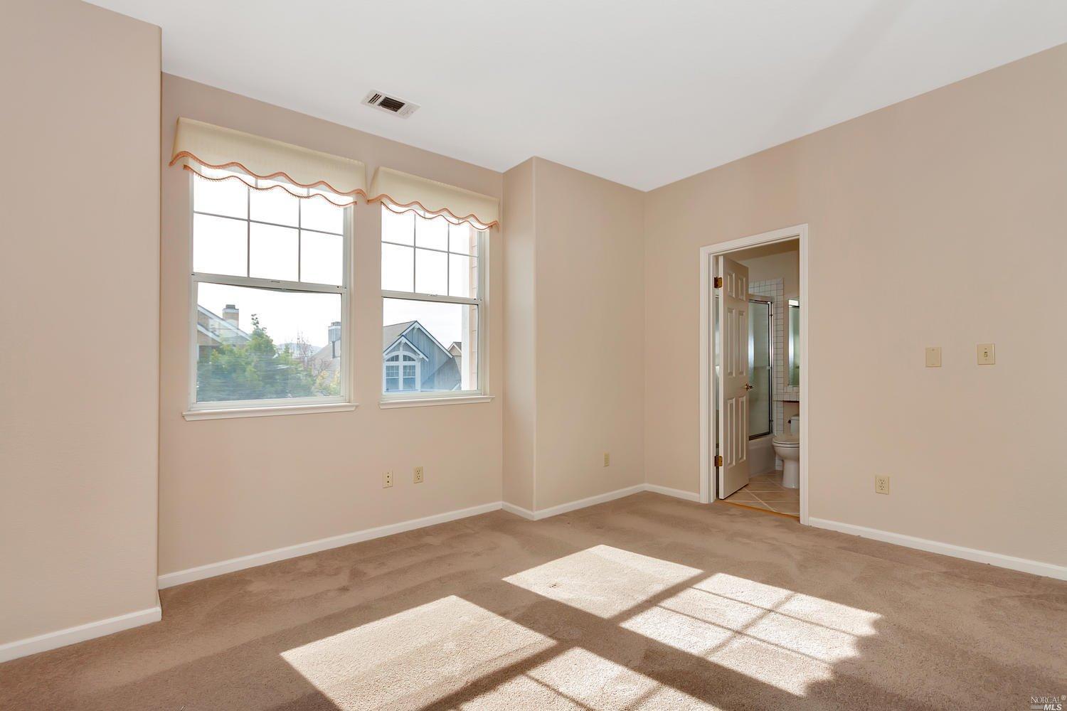 24 Cliff Walk Dr, Vallejo, CA 94591 photo 18