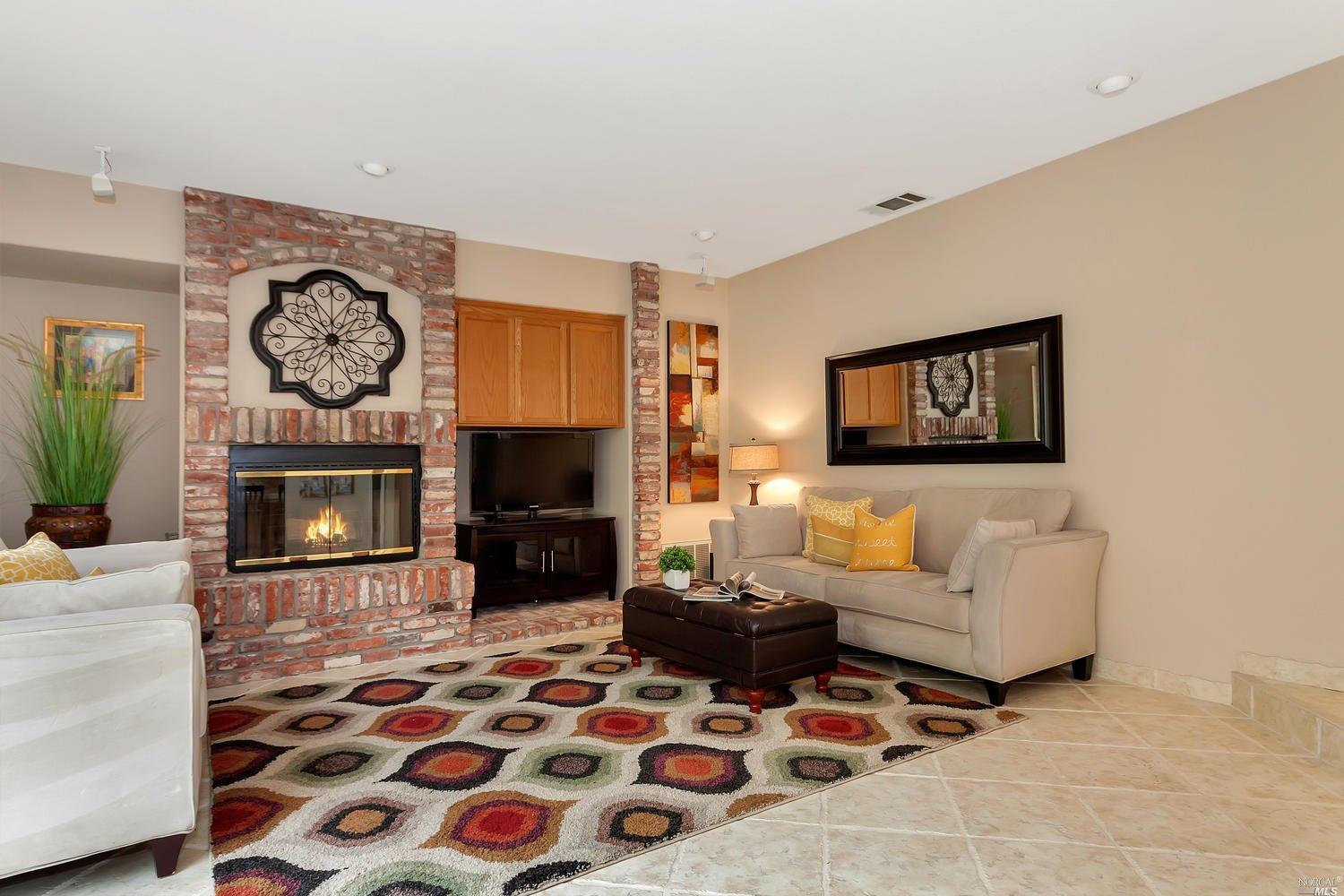 24 Cliff Walk Dr, Vallejo, CA 94591 photo 9
