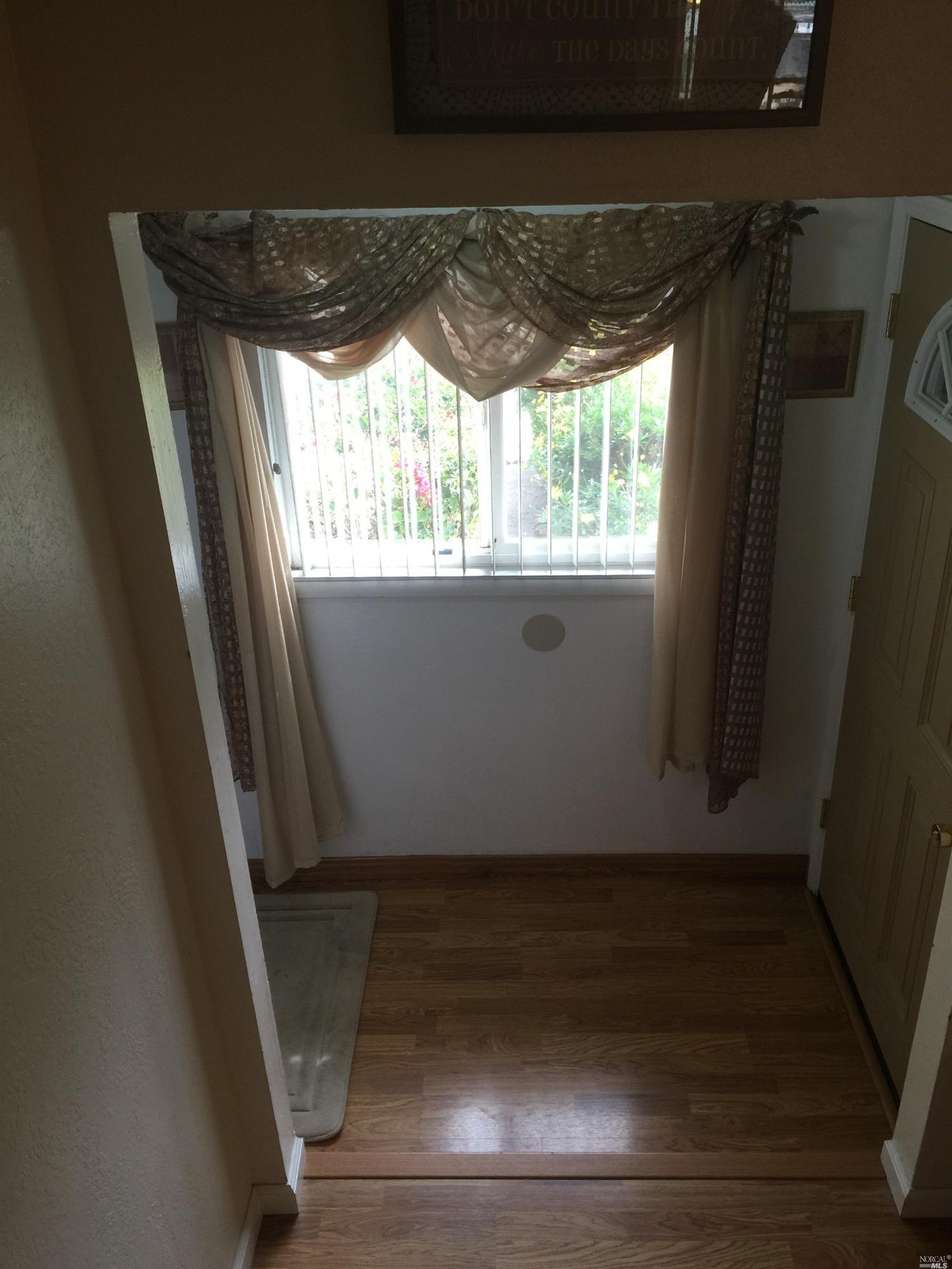 355 Springvalley Dr, Vacaville, CA 95687 photo 14