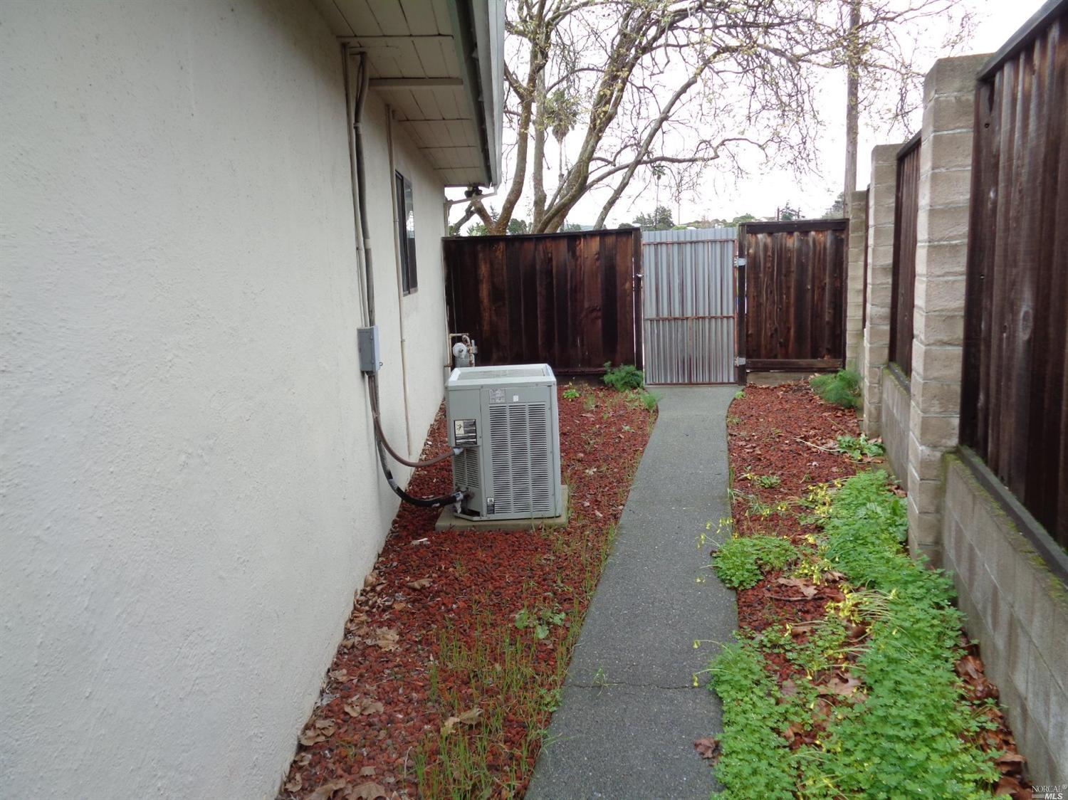 Undisclosed, Vallejo, CA 94591 photo 13