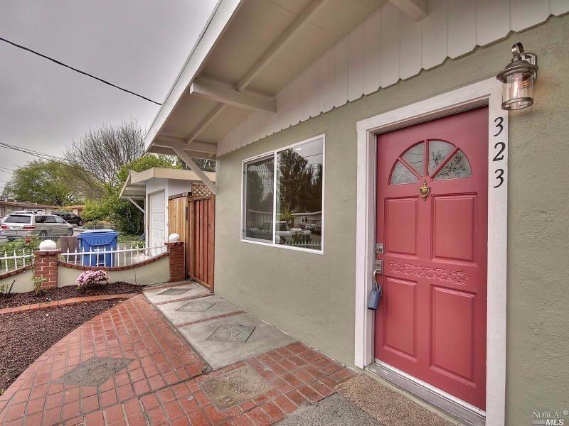 323 Stuart Dr, Petaluma, CA 94954 photo 3