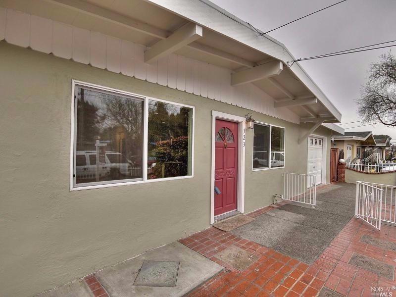 323 Stuart Dr, Petaluma, CA 94954 photo 4