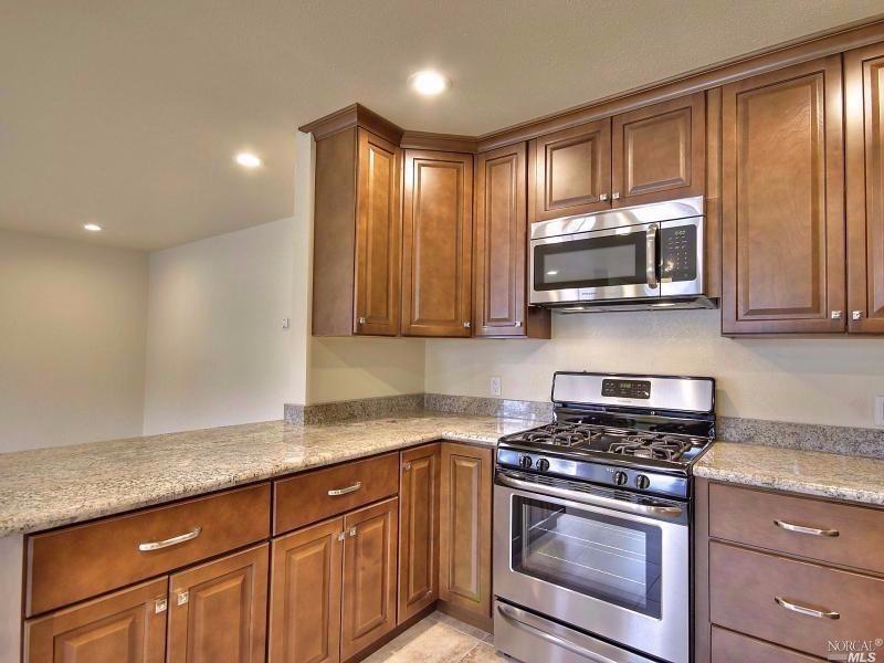 323 Stuart Dr, Petaluma, CA 94954 photo 10