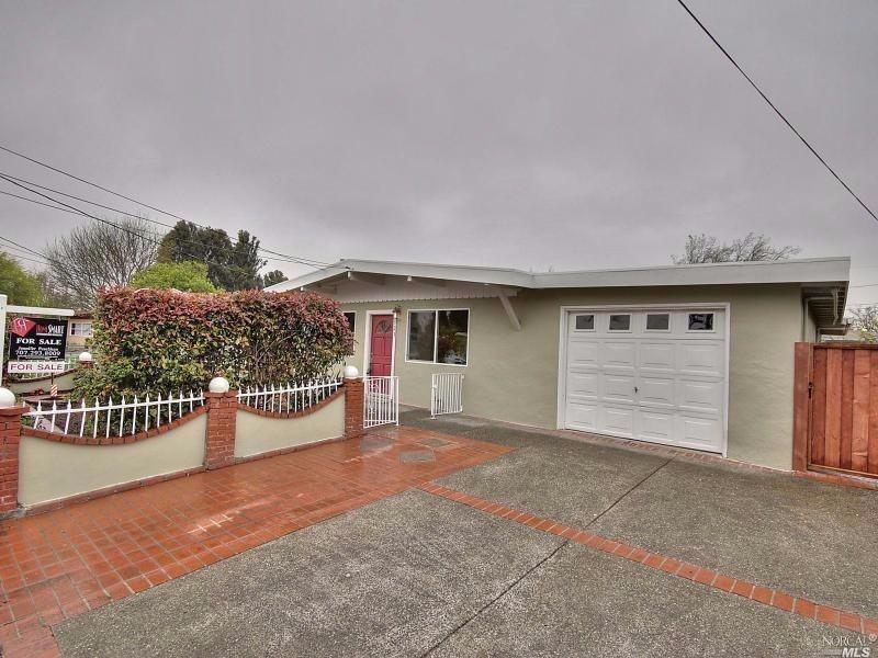 323 Stuart Dr, Petaluma, CA 94954 photo 1