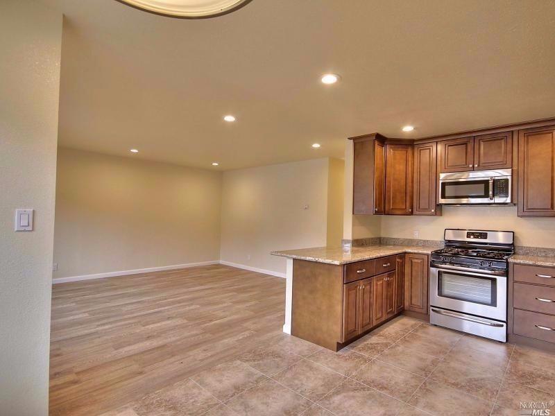 323 Stuart Dr, Petaluma, CA 94954 photo 8