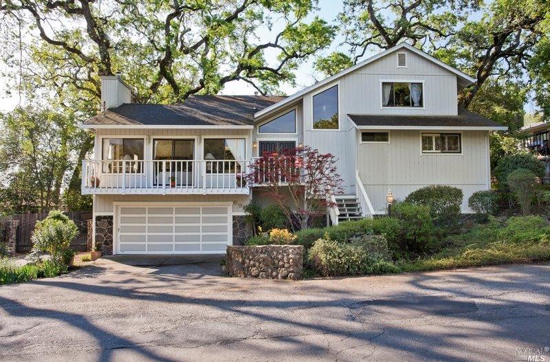694 Cherry Ave, Sonoma, CA 95476 photo 2