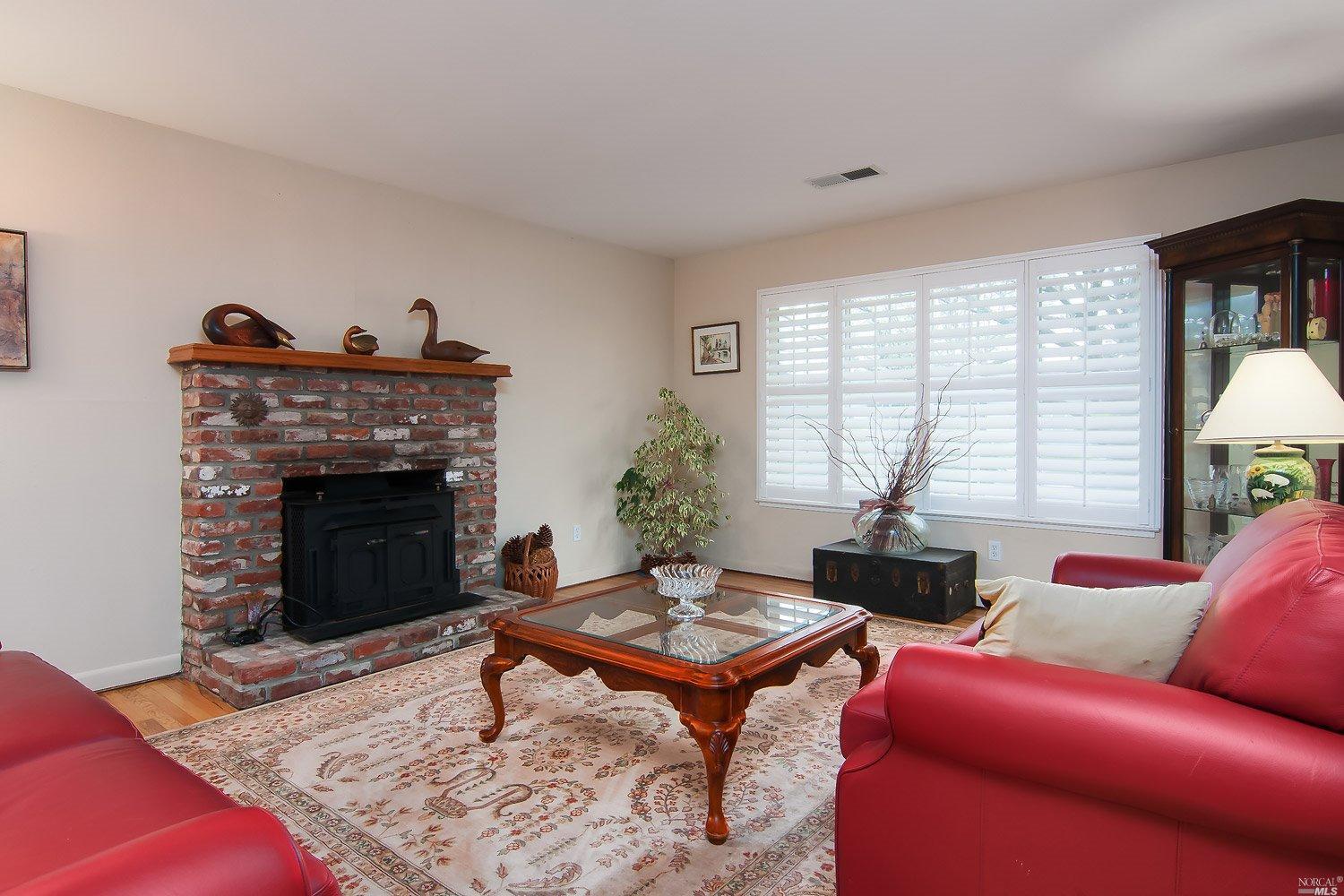 1412 Sarkesian Dr, Petaluma, CA 94954 photo 8