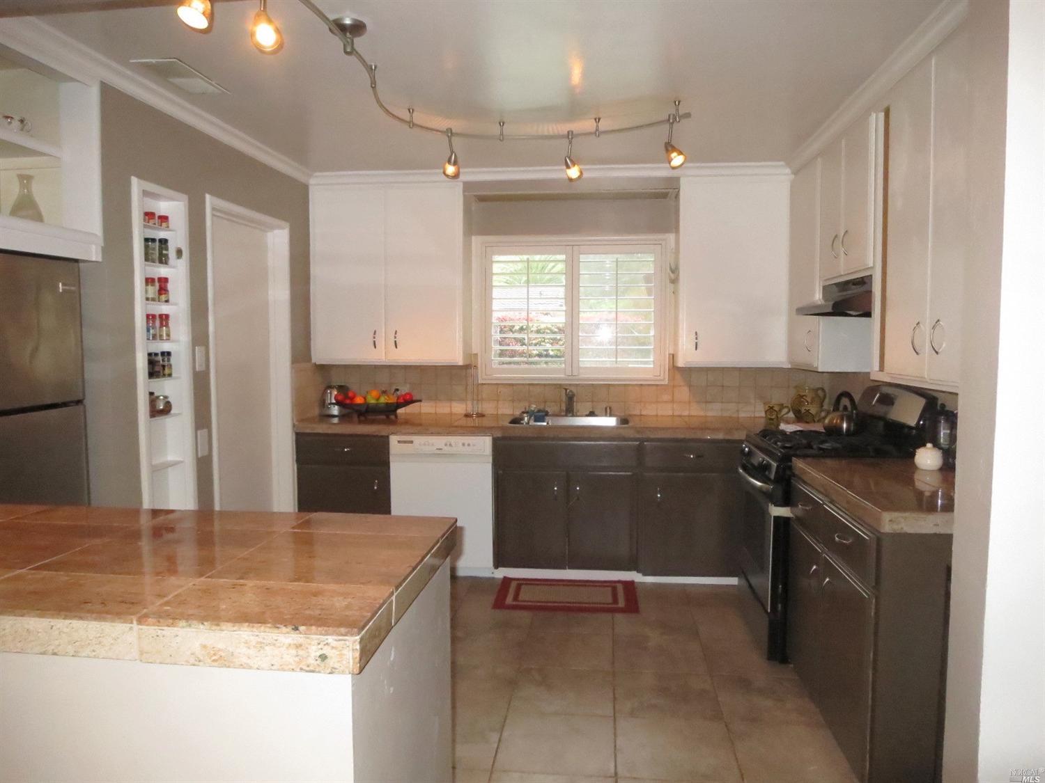 776 Clausing Ave, Novato, CA 94945 photo 7