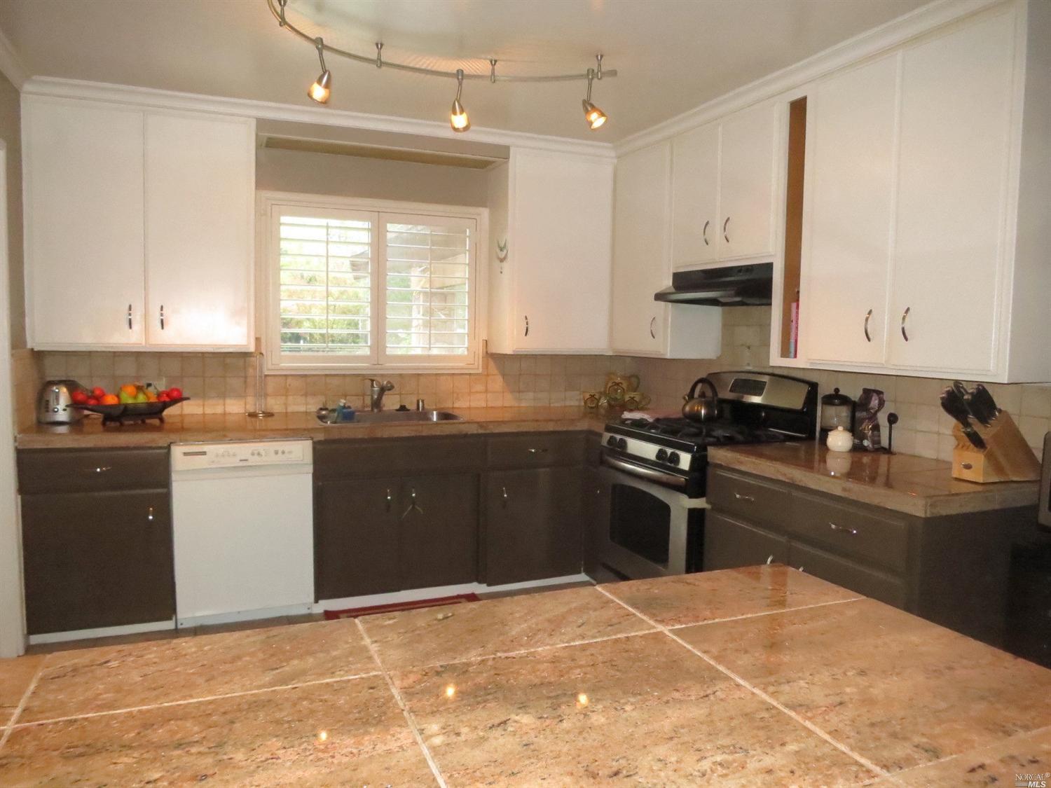 776 Clausing Ave, Novato, CA 94945 photo 8