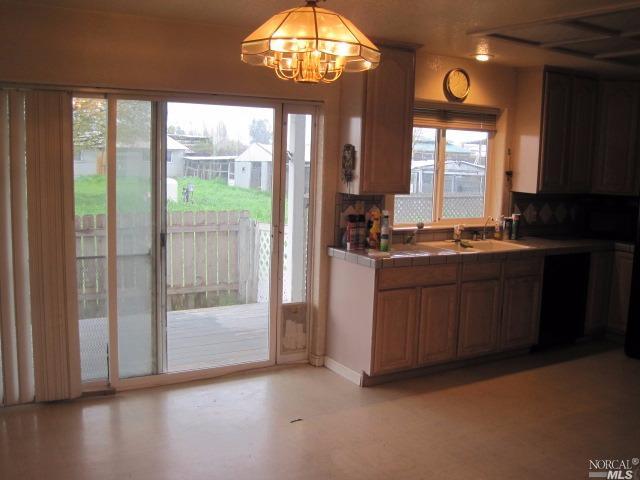 5217 Maple Rd, Vacaville, CA 95687 photo 7
