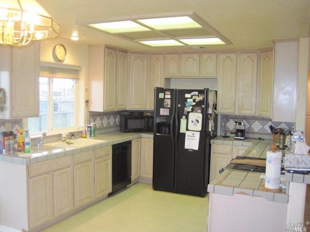5217 Maple Rd, Vacaville, CA 95687 photo 8