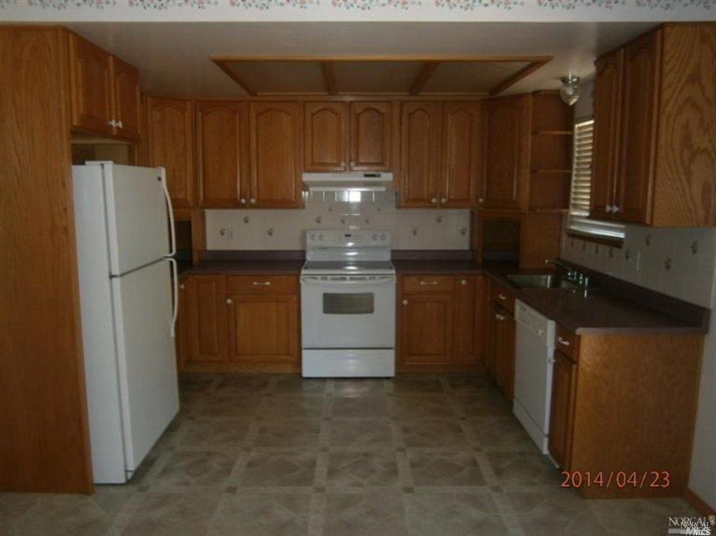 279 Daffodil Dr, Fairfield, CA 94533 photo 2