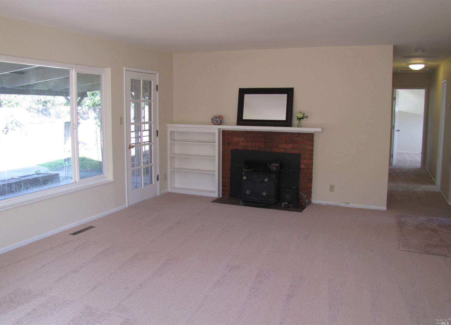 98 Tarman Dr, Cloverdale, CA 95425 photo 3