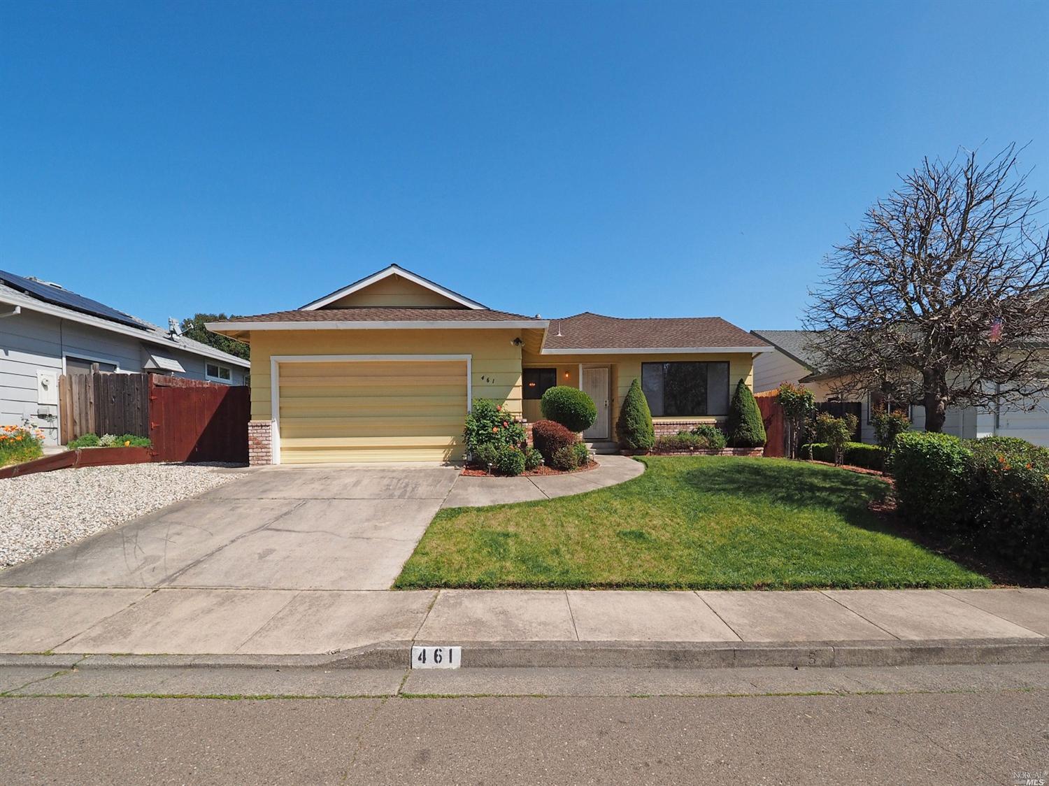 461 Eileen Dr, Sebastopol, CA 95472 photo 2