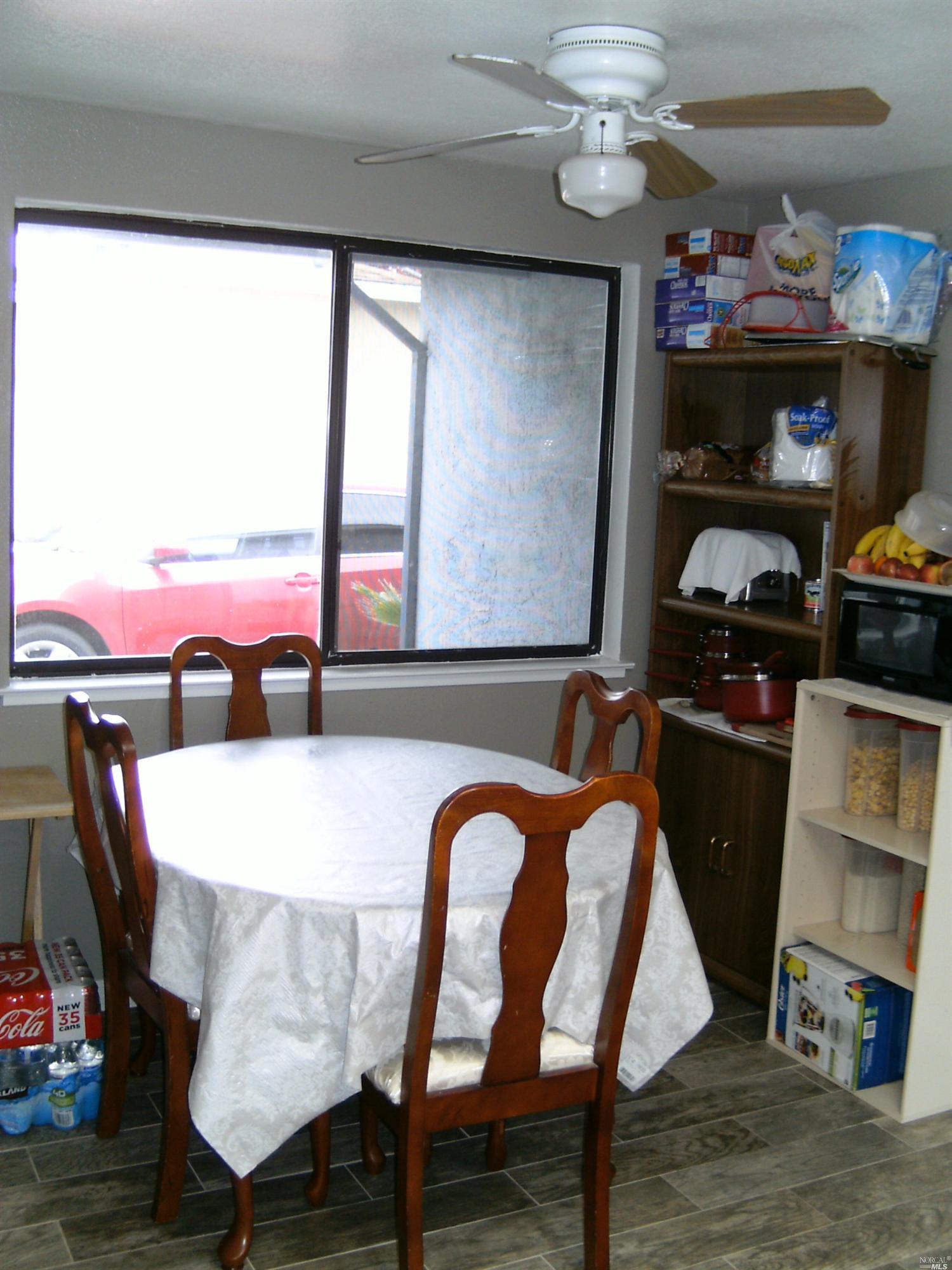 1054 Scott St, Fairfield, CA 94533 photo 5