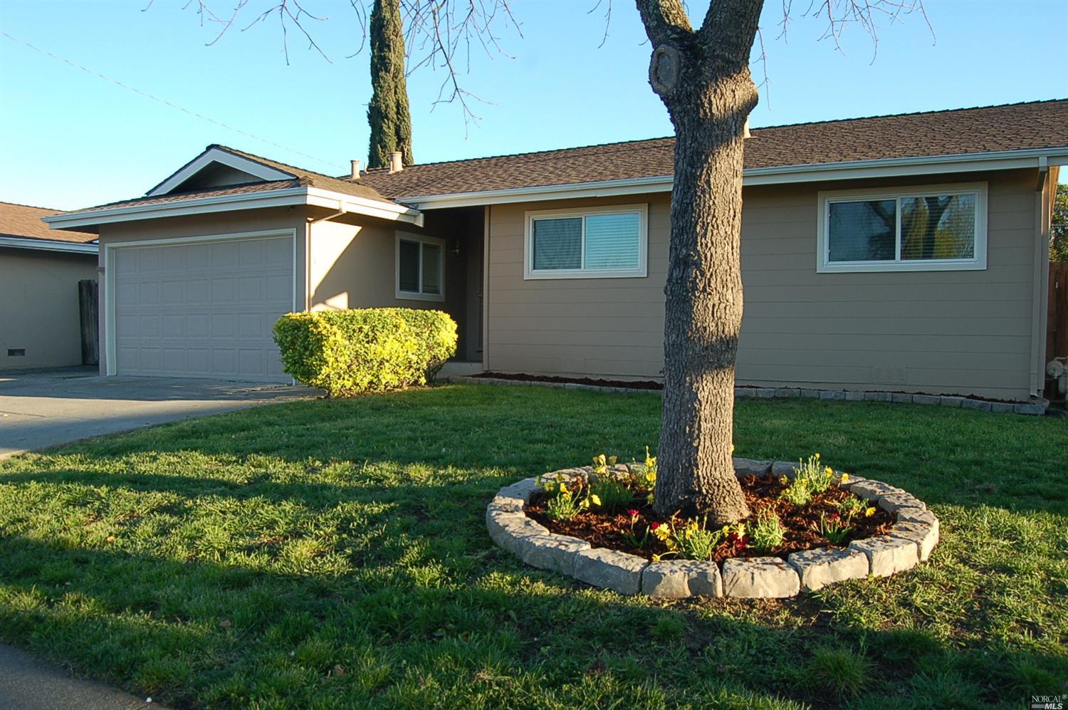 243 Jasmine St, Fairfield, CA 94533 photo 1