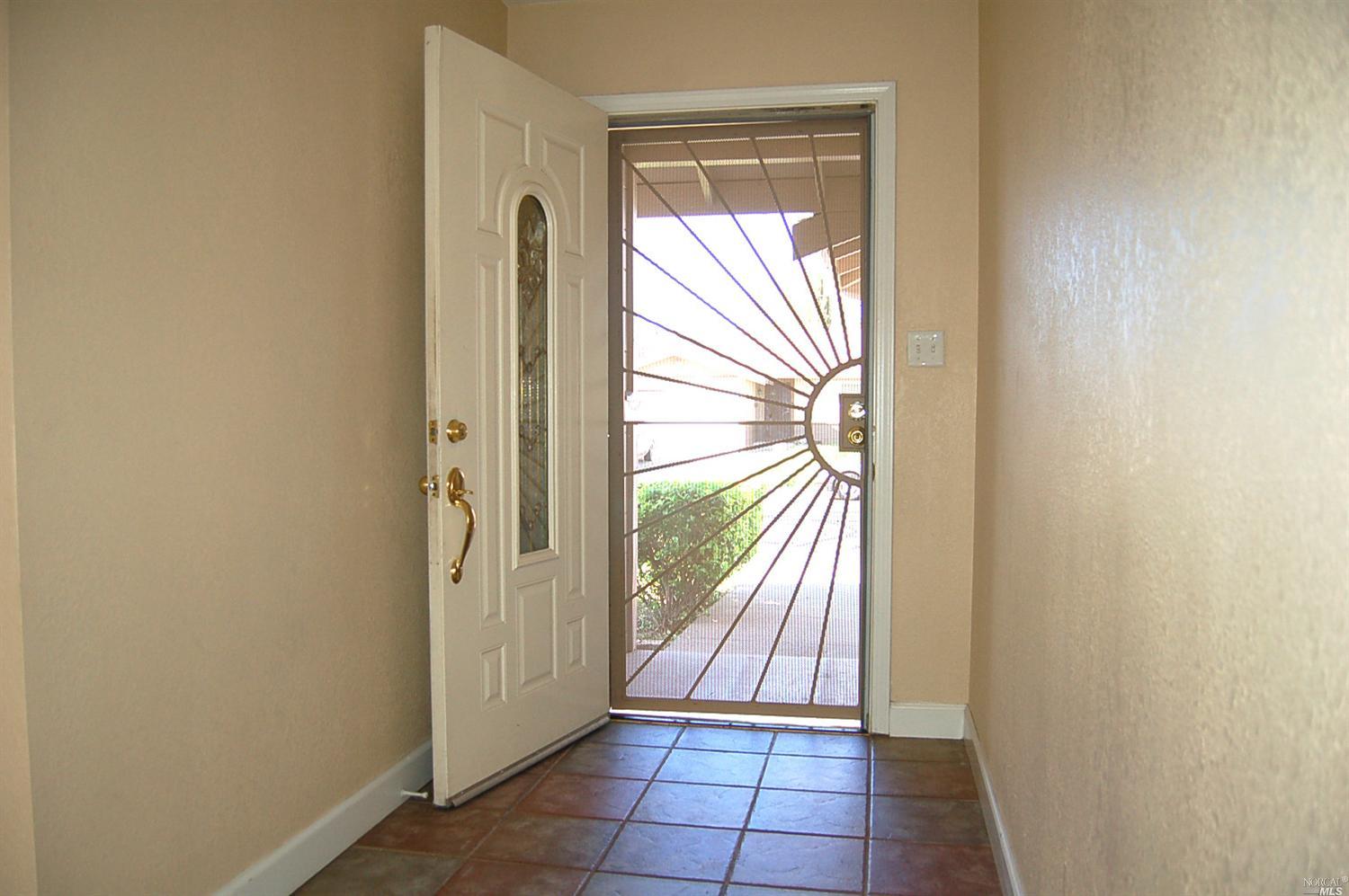 243 Jasmine St, Fairfield, CA 94533 photo 9