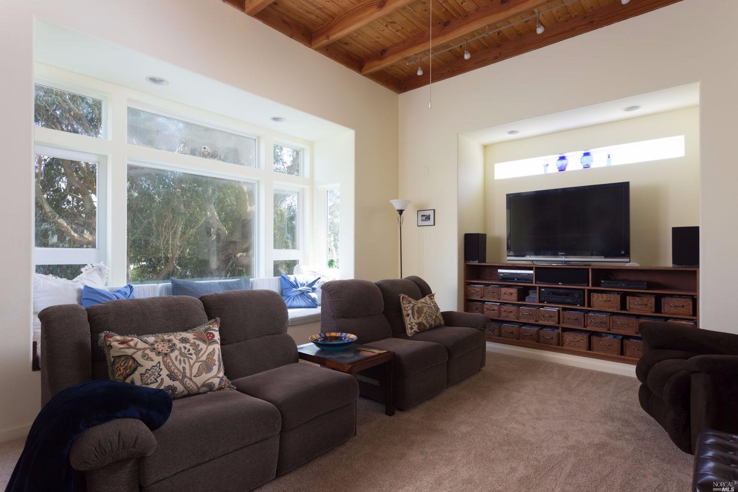 45 Oceana Dr, Dillon Beach, CA 94929 photo 7