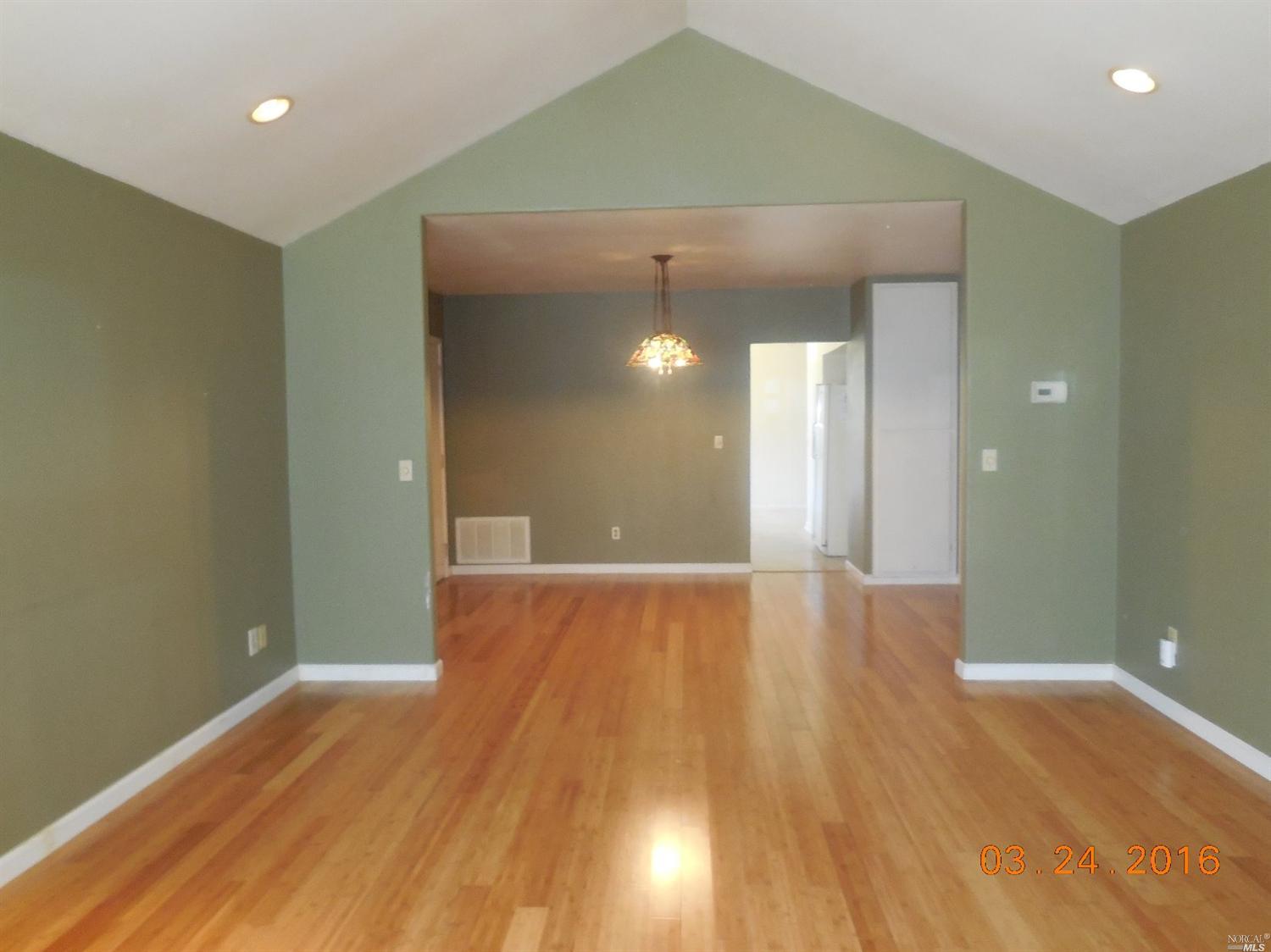 125 12th St, Vallejo, CA 94590 photo 2