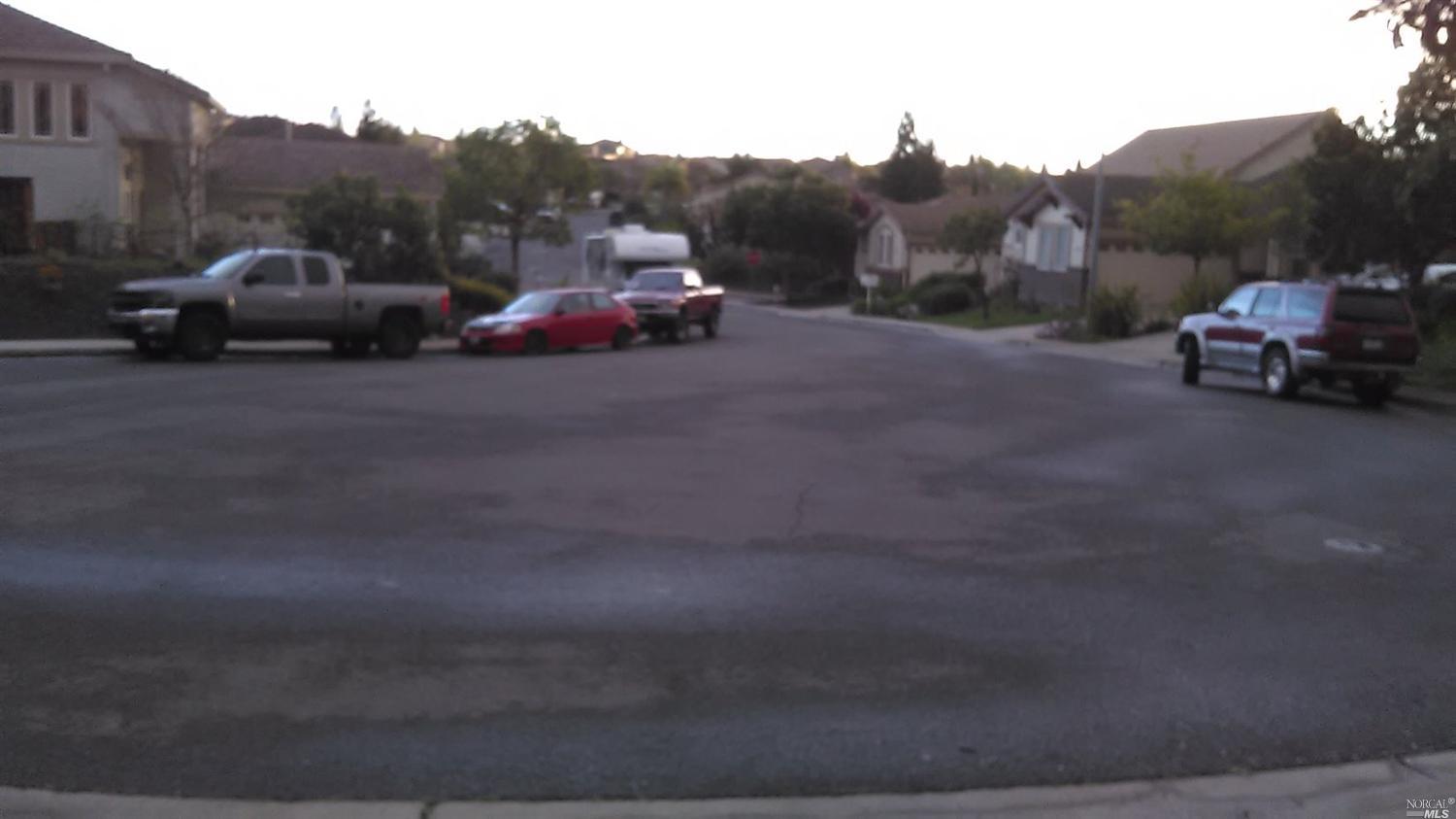 5280 Zinfandel Ln, Vallejo, CA 94591 photo 3
