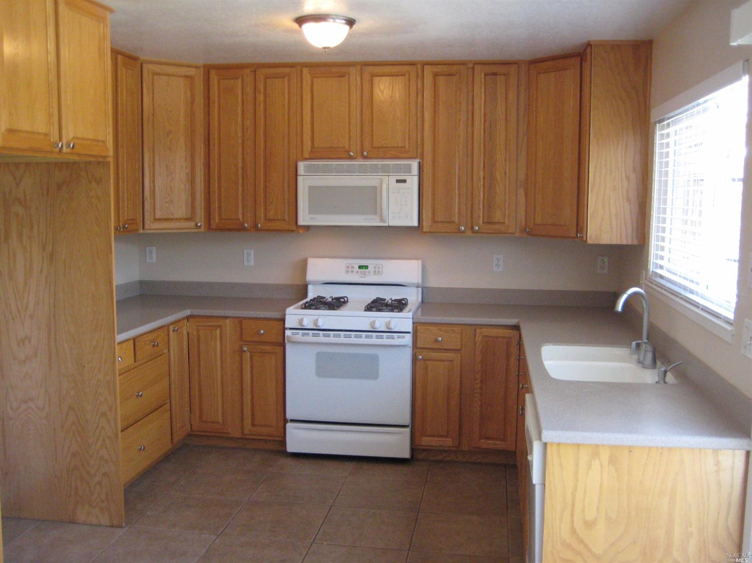 110 Merrimac Ct, Vallejo, CA 94589 photo 2