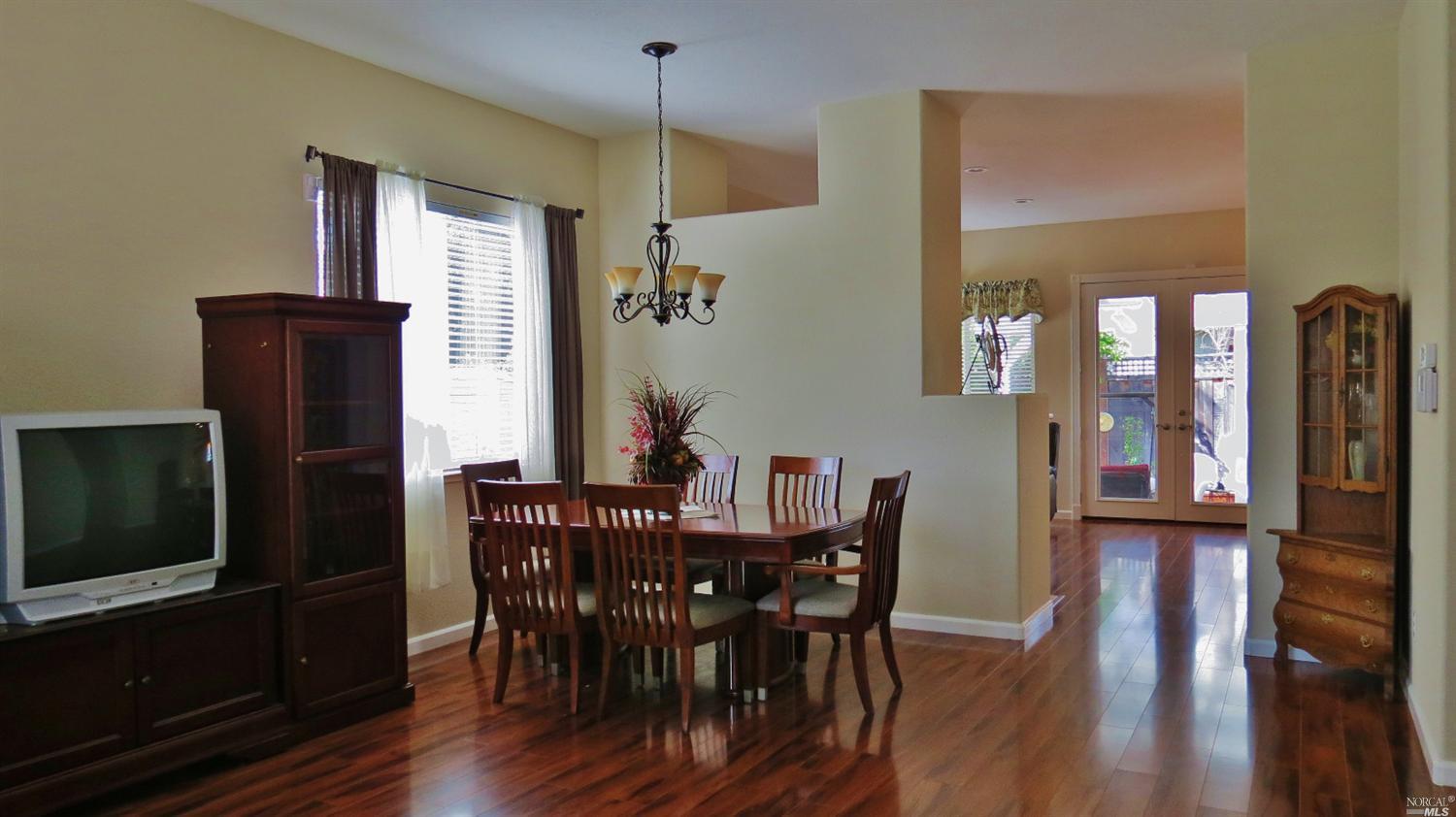 503 Juniper Ln, Windsor, CA 95492 photo 4