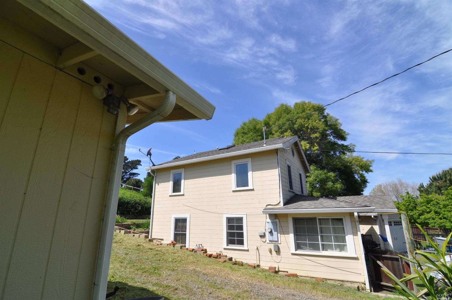 1201 Warren Ave, Vallejo, CA 94591 photo 3