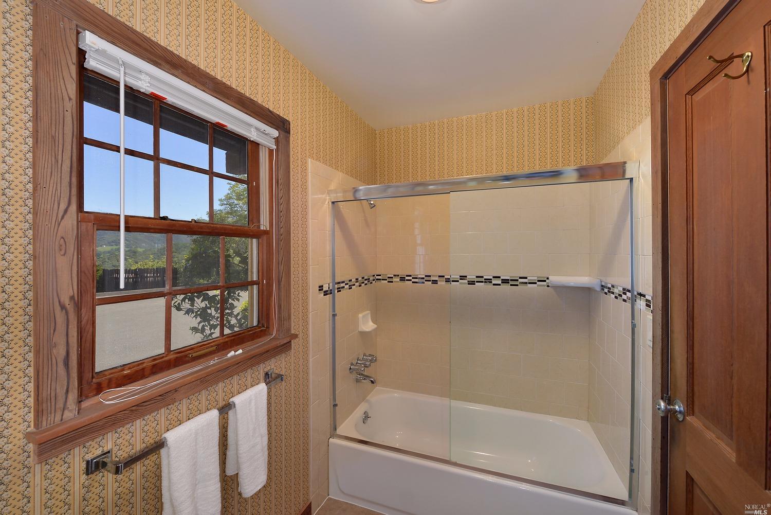 251 View Dr, Ukiah, CA 95482 photo 16