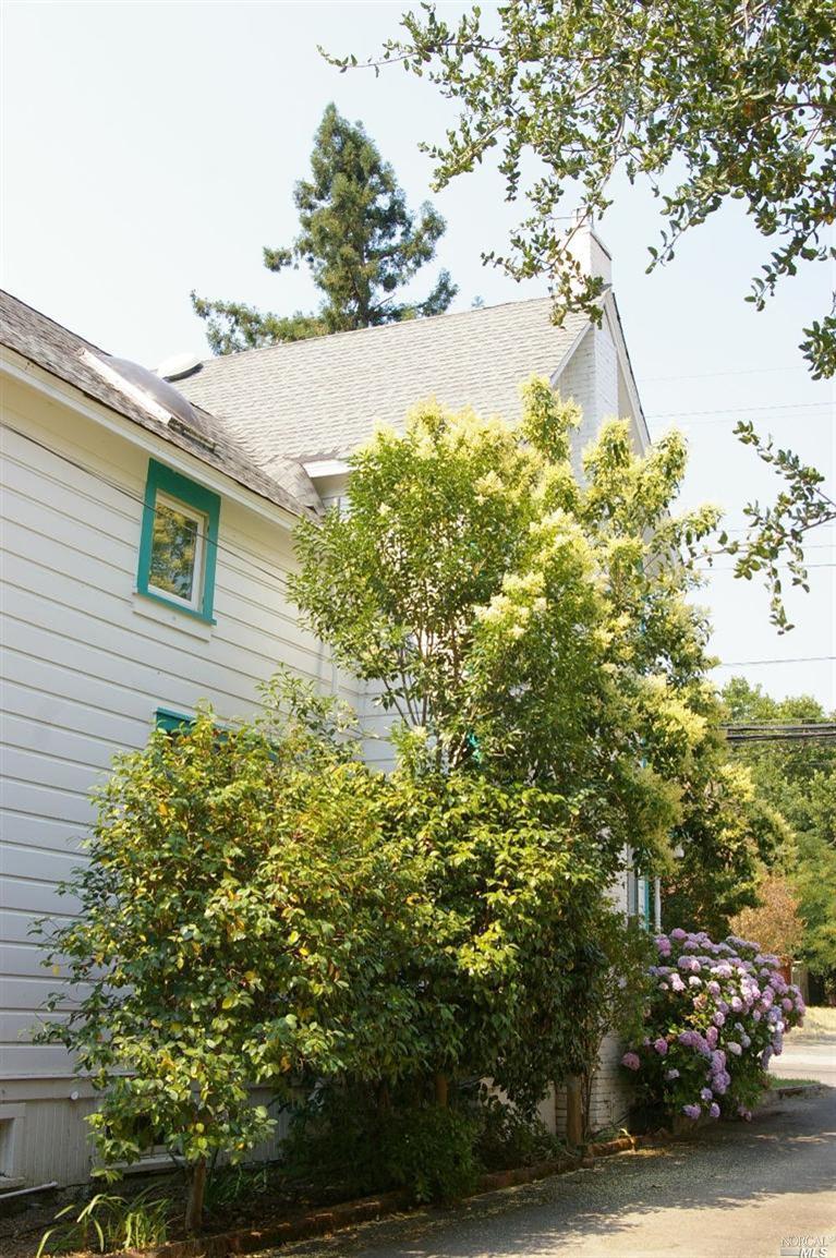 417 N Oak St, Ukiah, CA 95482 photo 21