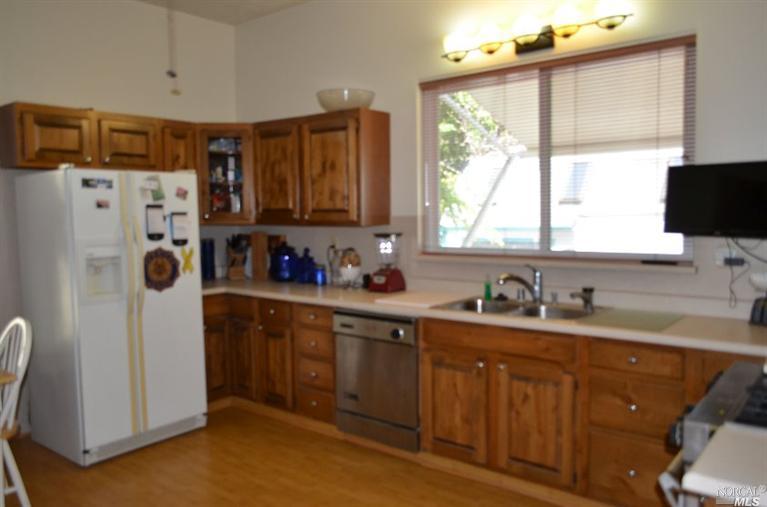 417 N Oak St, Ukiah, CA 95482 photo 11