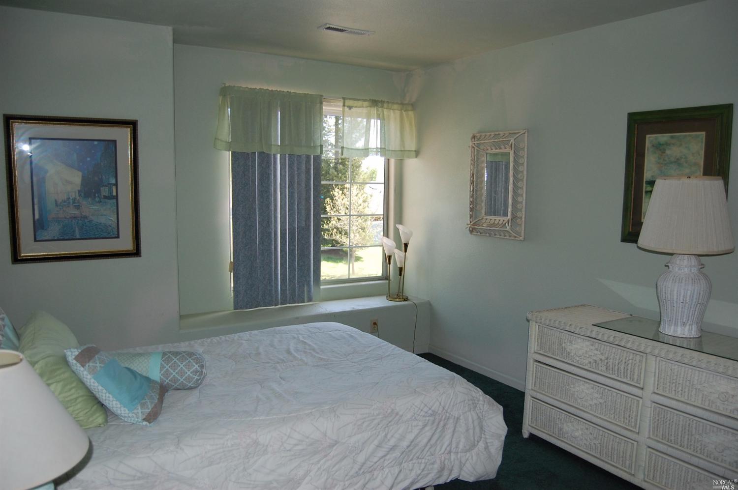 9544 Wellington Cir, Windsor, CA 95492 photo 16