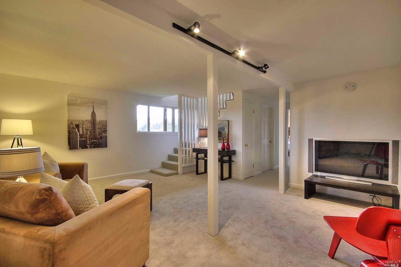 902 Valley View Ln, Mill Valley, CA 94941 photo 22