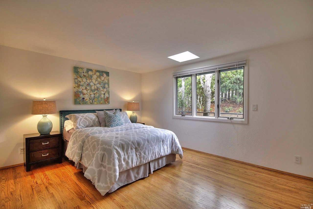 902 Valley View Ln, Mill Valley, CA 94941 photo 17