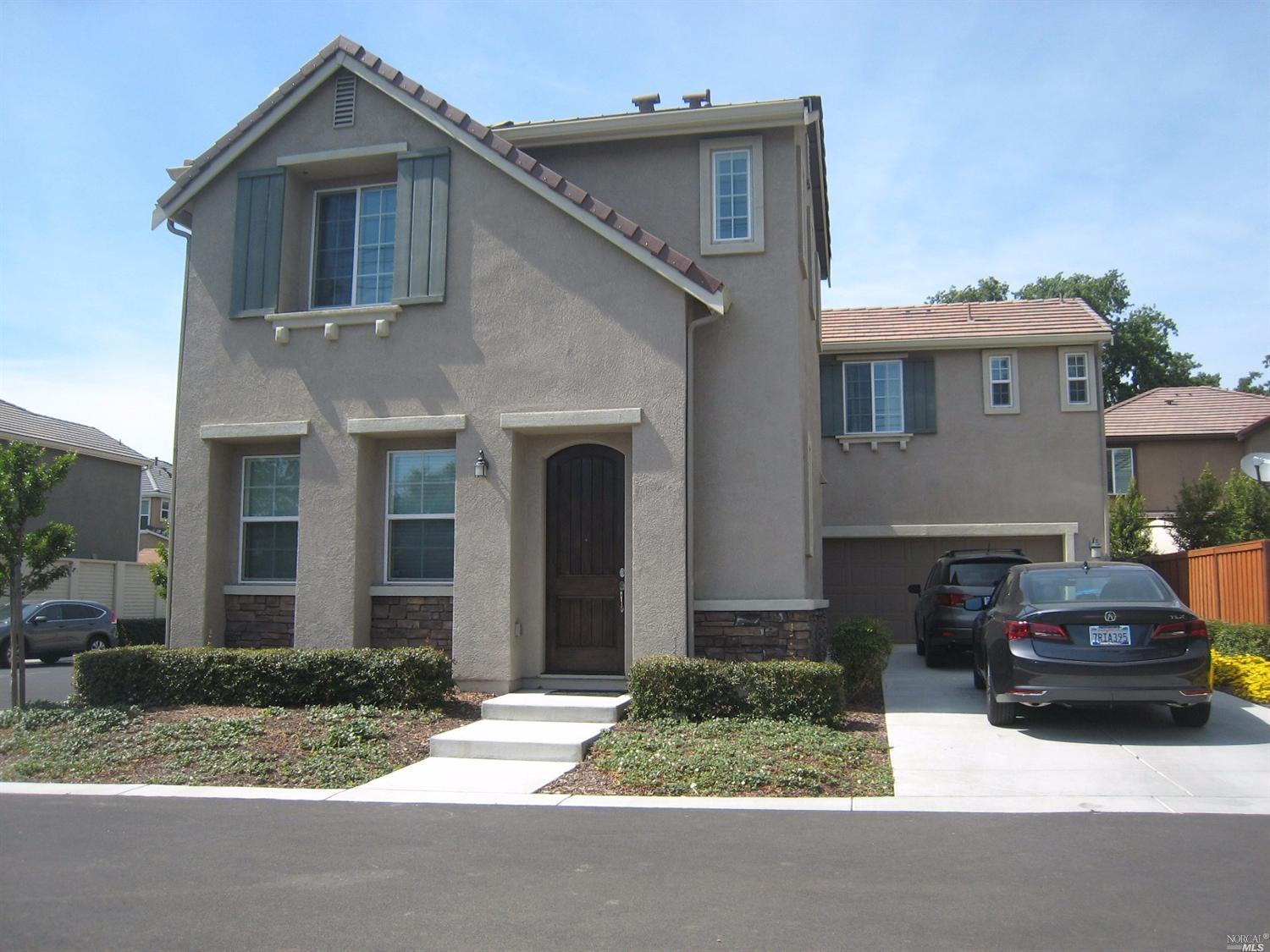 584 Chaparral Loop, Vacaville, CA 95688 photo 1