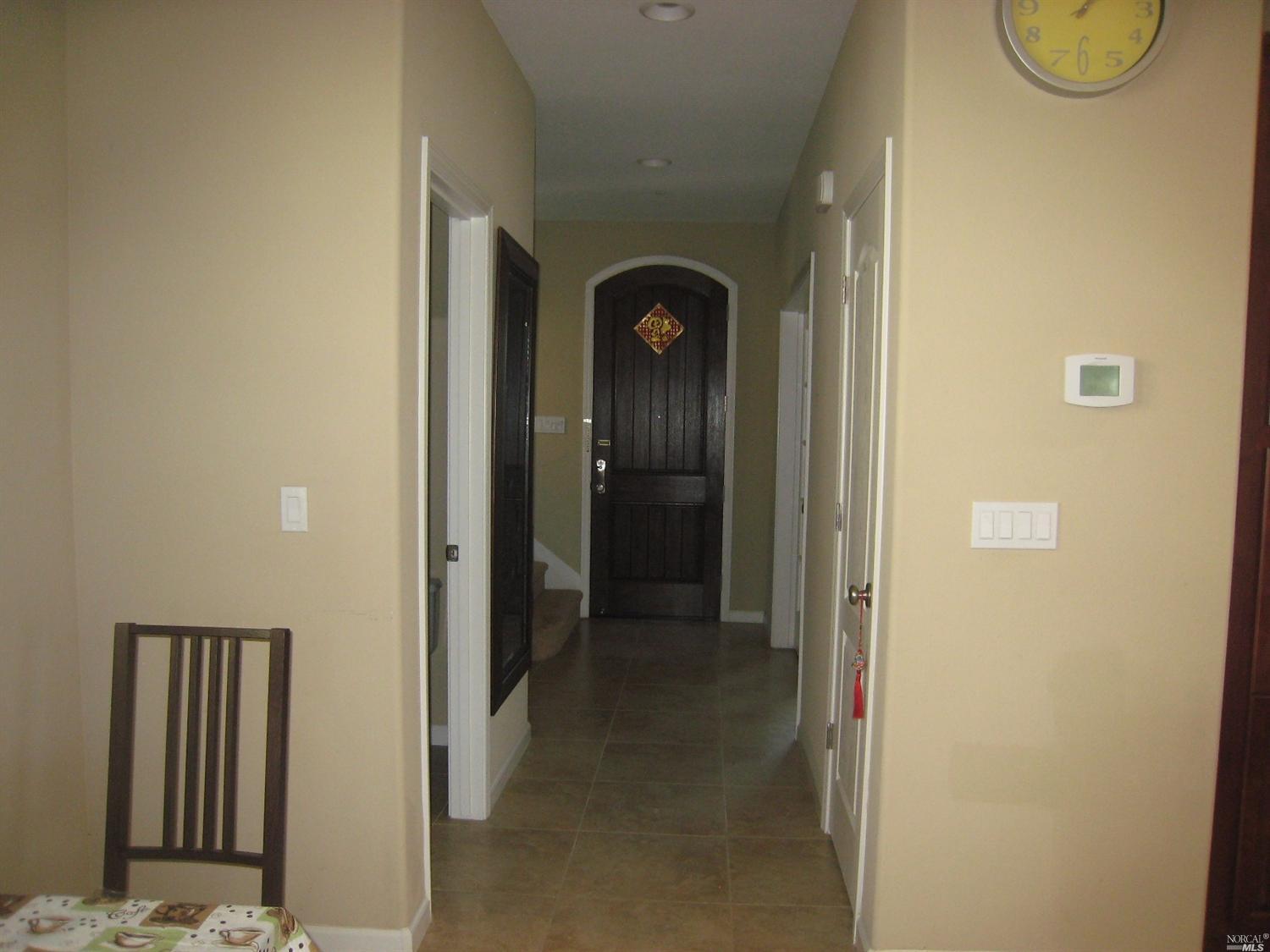 584 Chaparral Loop, Vacaville, CA 95688 photo 5