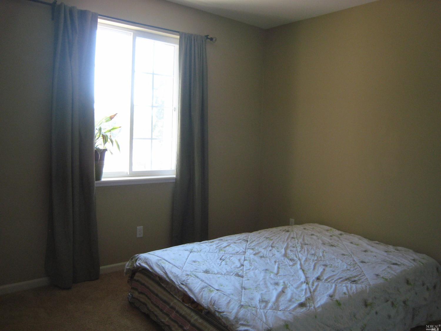 584 Chaparral Loop, Vacaville, CA 95688 photo 12