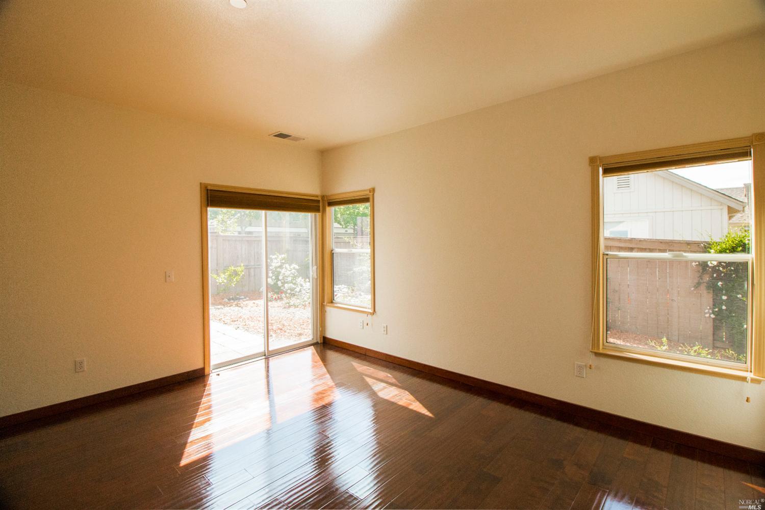 818 Les Brown Ct, Windsor, CA 95492 photo 14