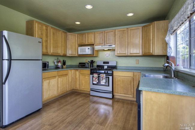 8503 Loretto Ave, Cotati, CA 94931 photo 4