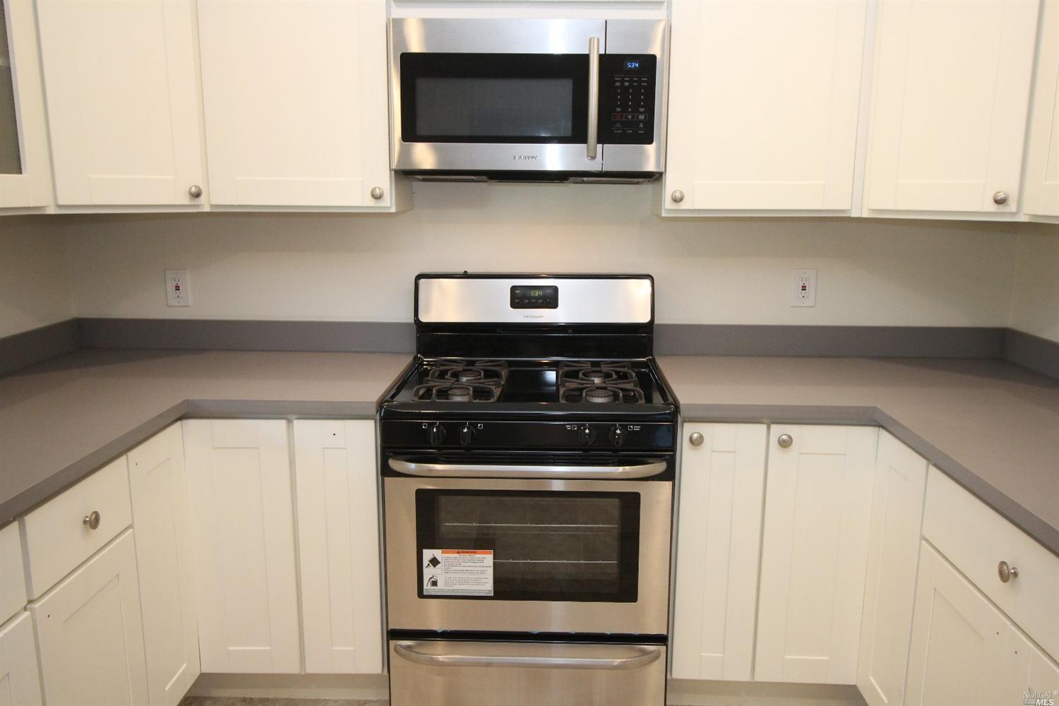 1751 Wright St, Santa Rosa, CA 95404 photo 6