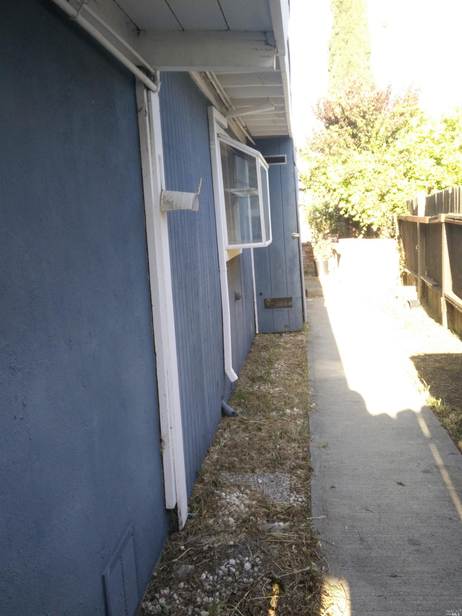 1054 Harding St, Fairfield, CA 94533 photo 24