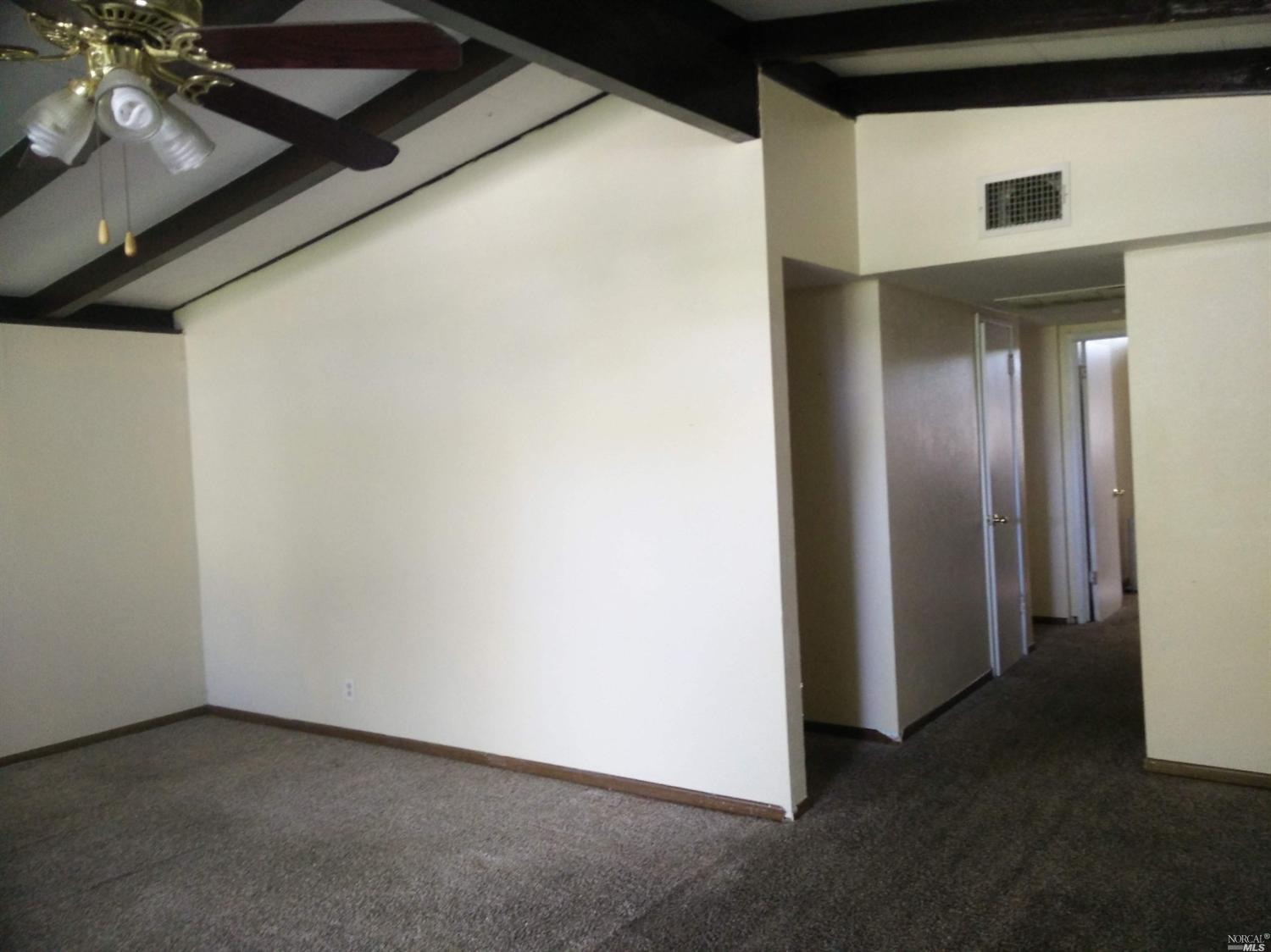 1054 Harding St, Fairfield, CA 94533 photo 7