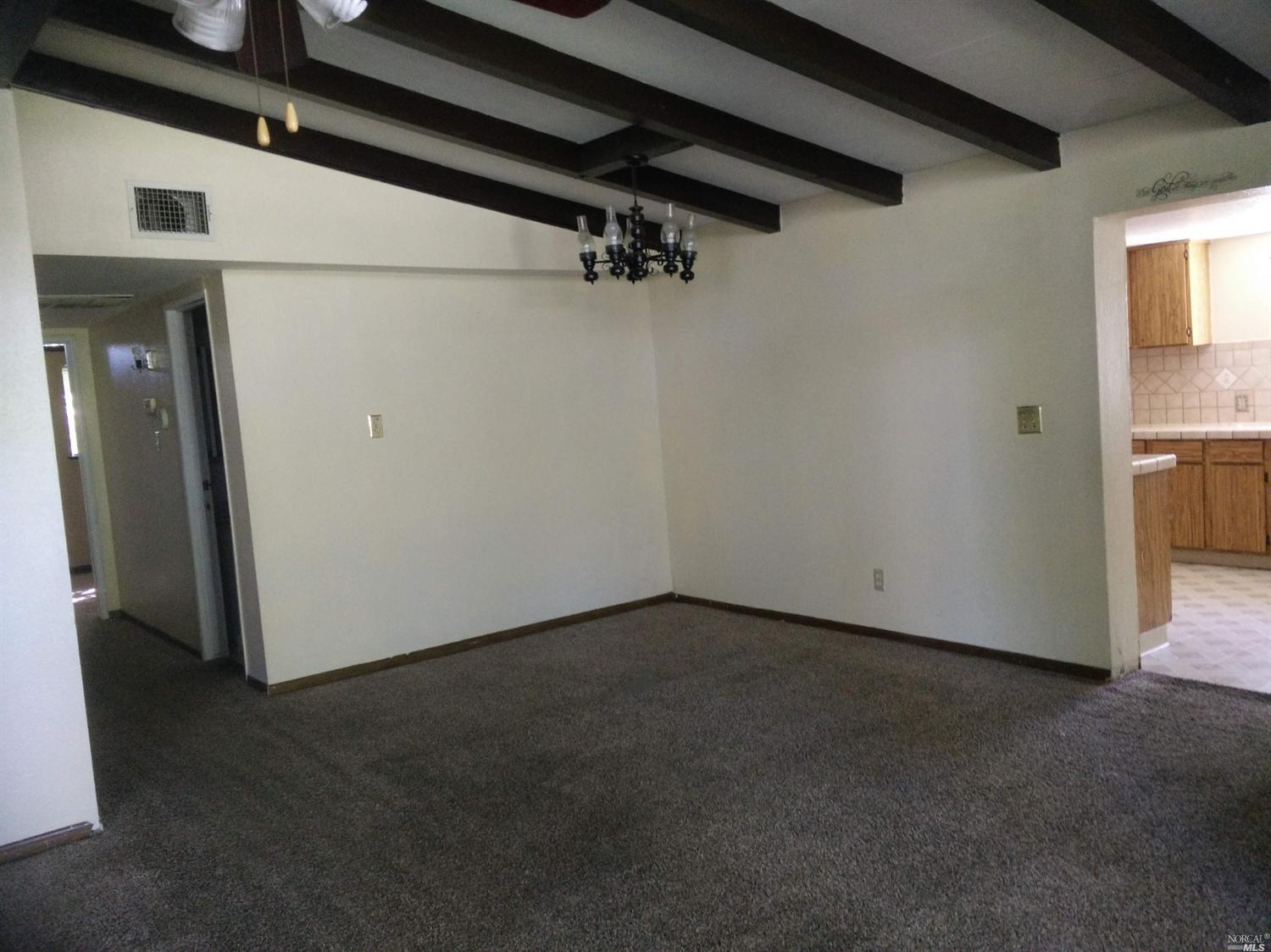 1054 Harding St, Fairfield, CA 94533 photo 8